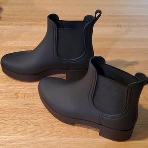 JEFFREY CAMPBELL CHELSEA RAIN BOOTS! NWOB